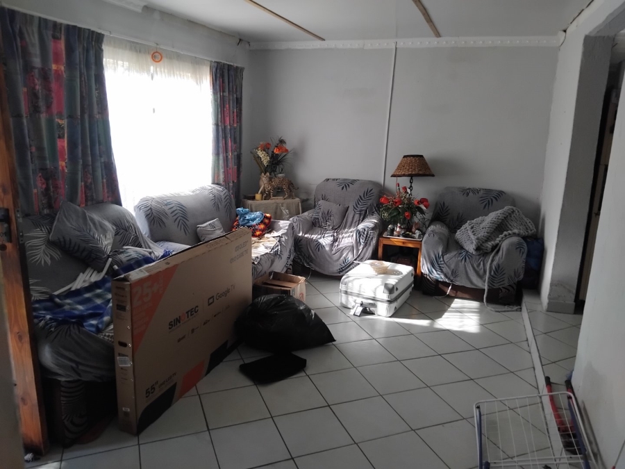4 Bedroom Property for Sale in Leeudoringstad North West